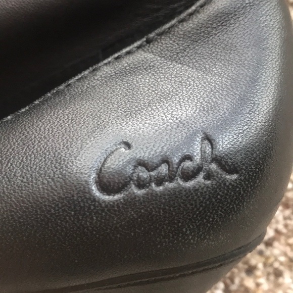 Coach heels. - Picture 2 of 7